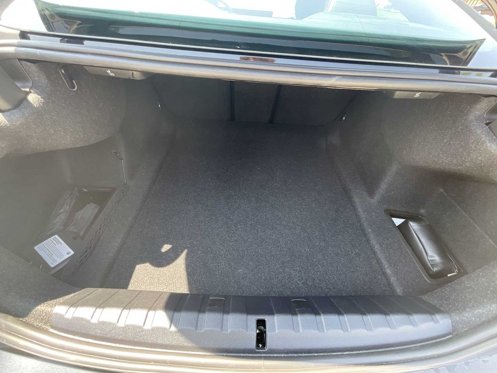 Thumbnail: 2025 BMW 4 Series - 36