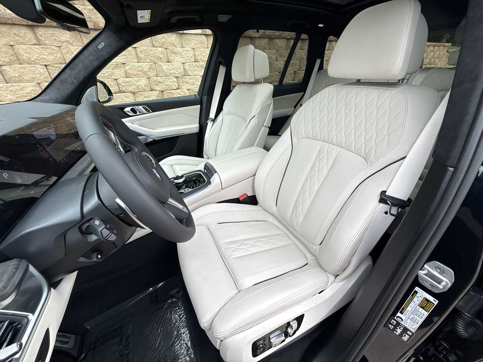 Thumbnail: 2026 BMW X5 - 17