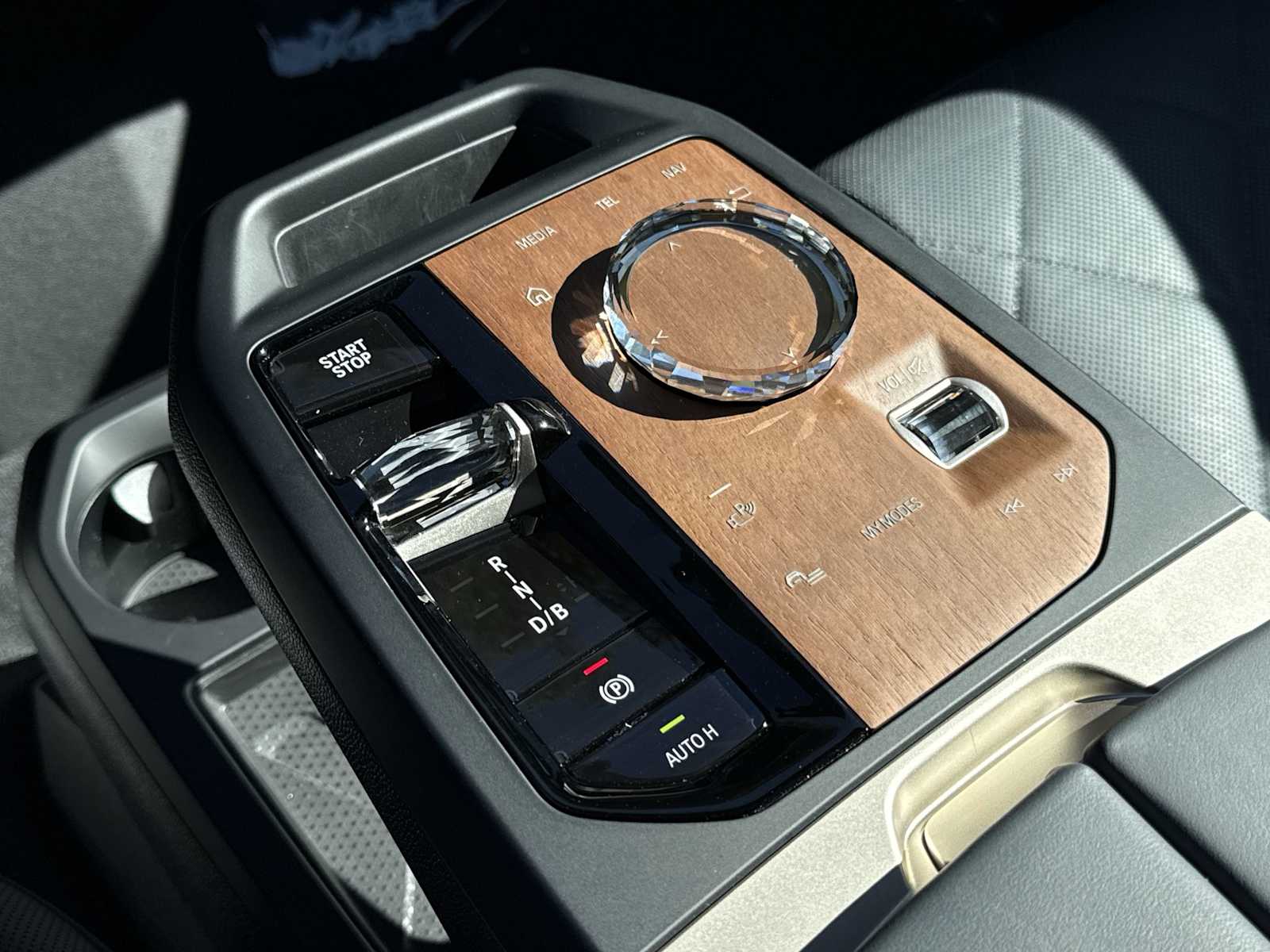 Thumbnail: 2026 BMW iX - 43