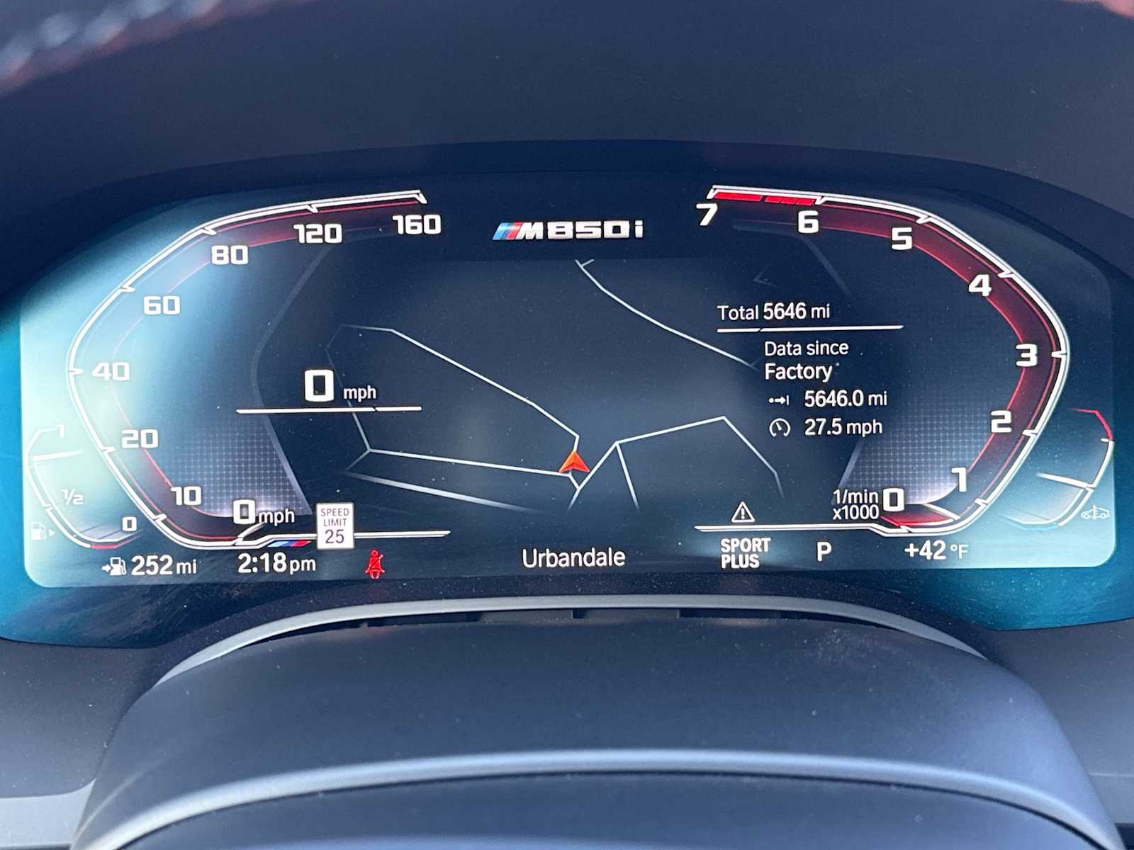 Thumbnail: 2025 BMW 8 Series - 33