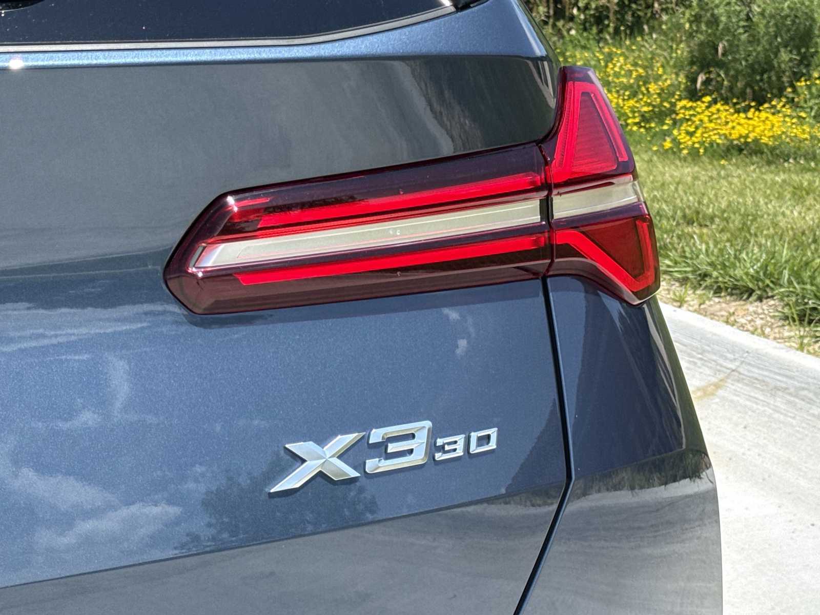 Thumbnail: 2026 BMW X3 - 13