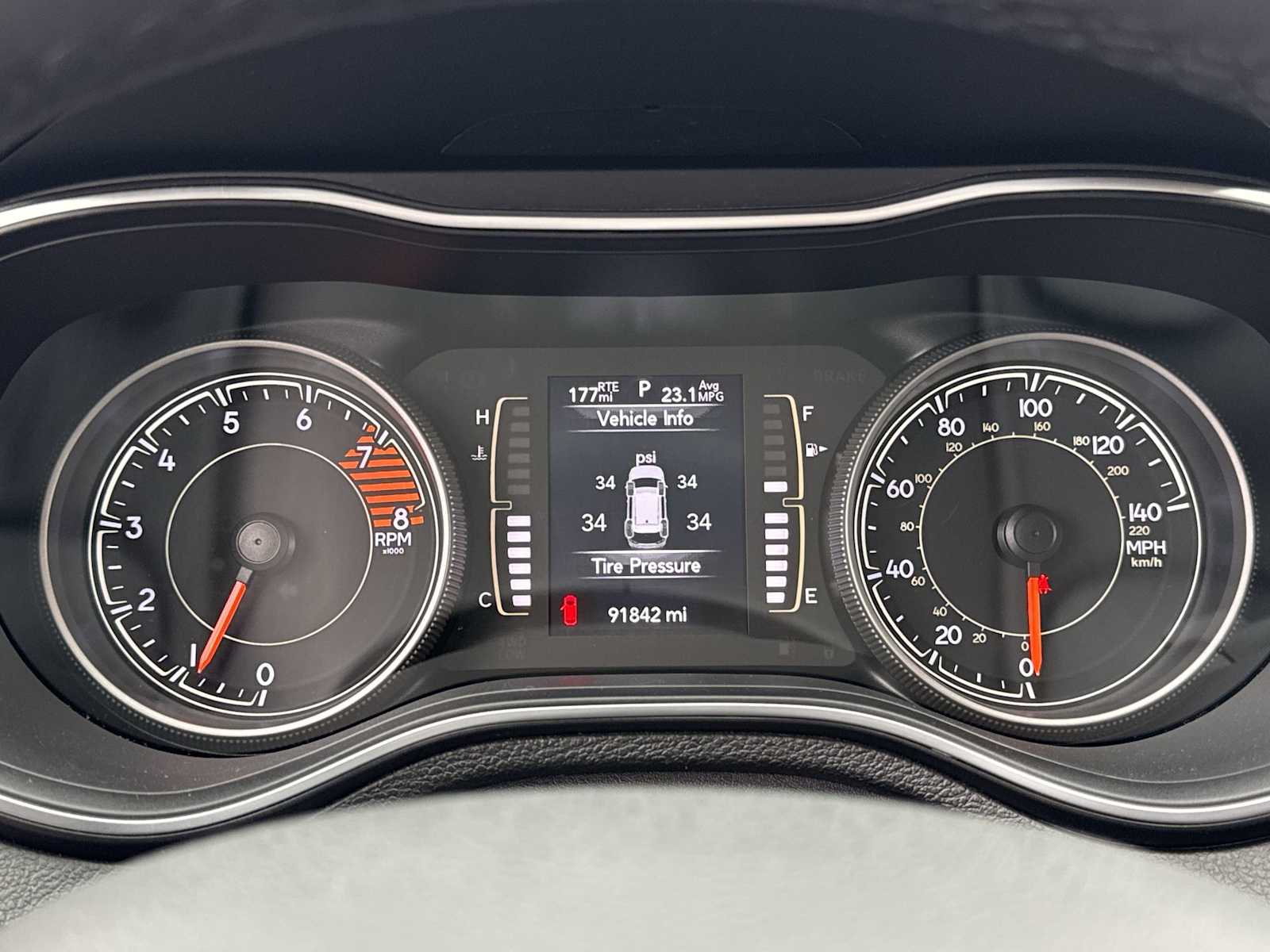 Thumbnail: 2019 Jeep Cherokee - 33