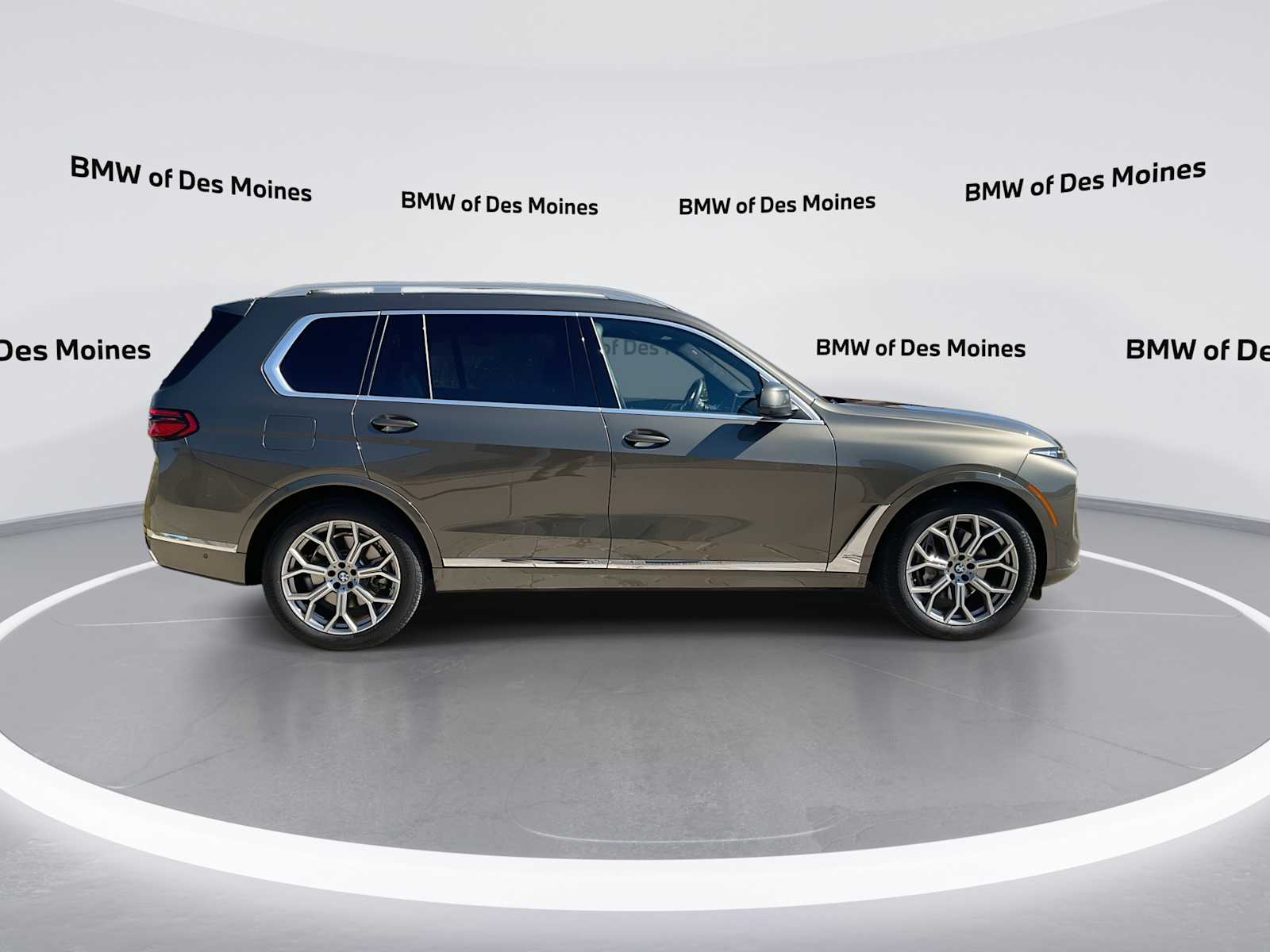 Thumbnail: 2025 BMW X7 - 9