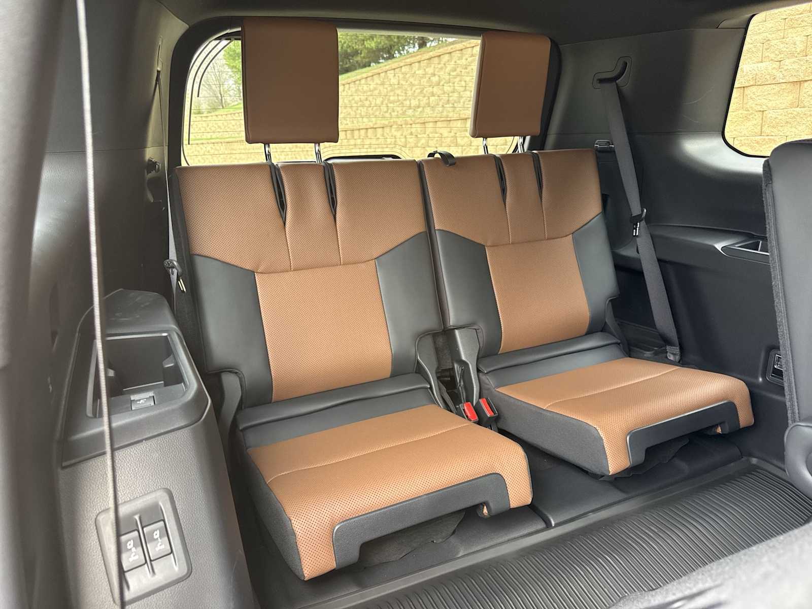 Thumbnail: 2025 Lexus GX - 41
