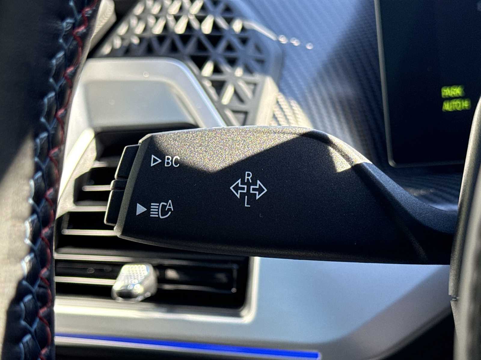 Thumbnail: 2024 BMW XM - 29