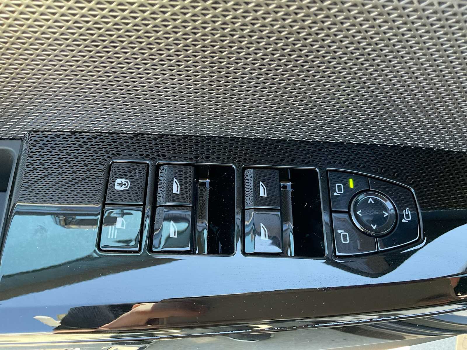 2025 BMW 7 Series 740i xDrive 18