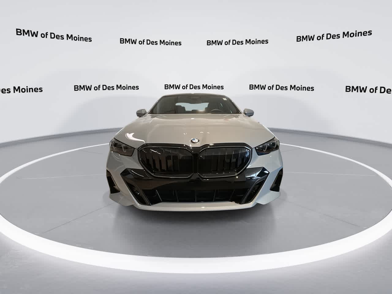 Thumbnail: 2026 BMW 5 Series - 3