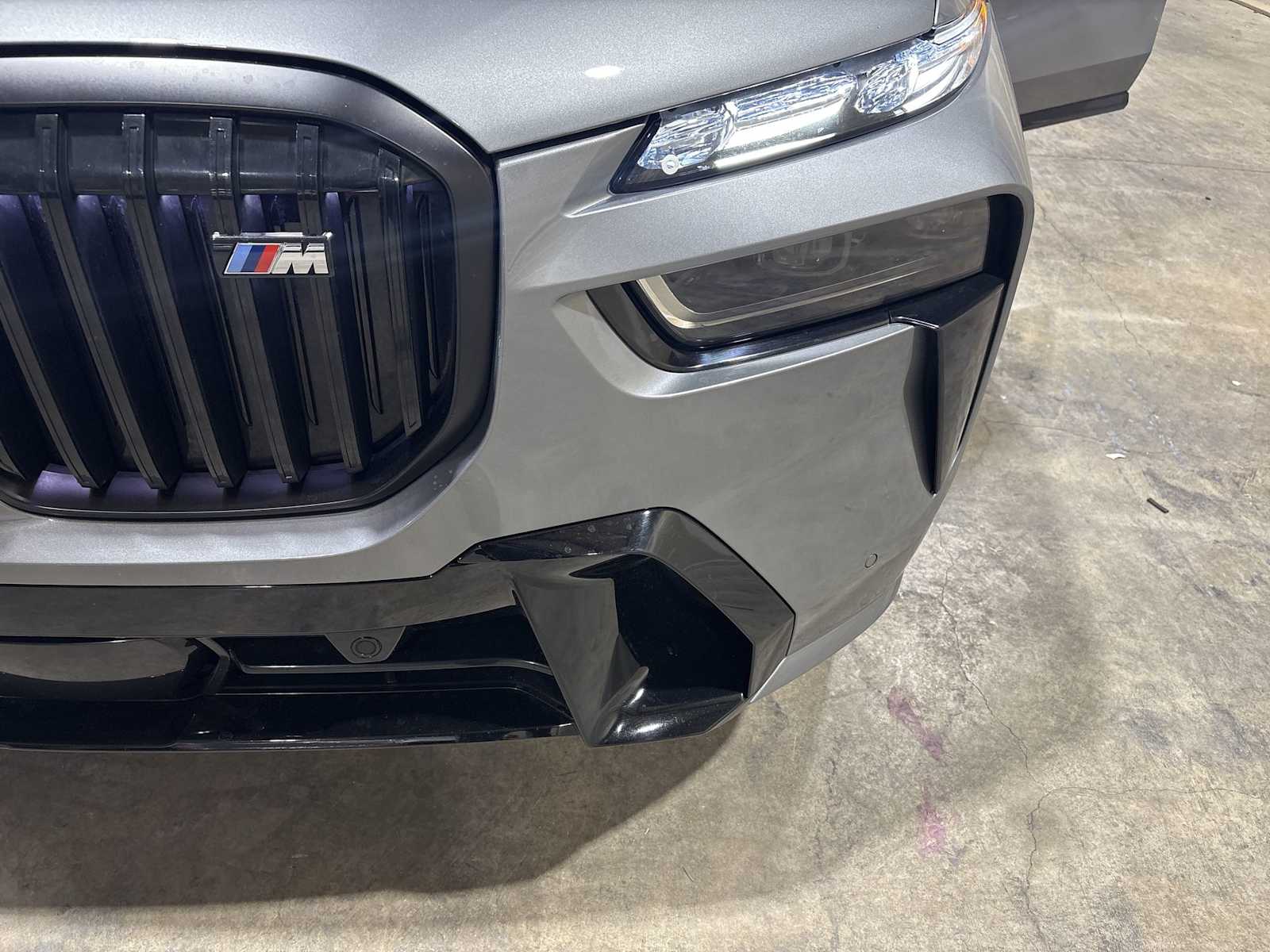 Thumbnail: 2024 BMW X7 - 11