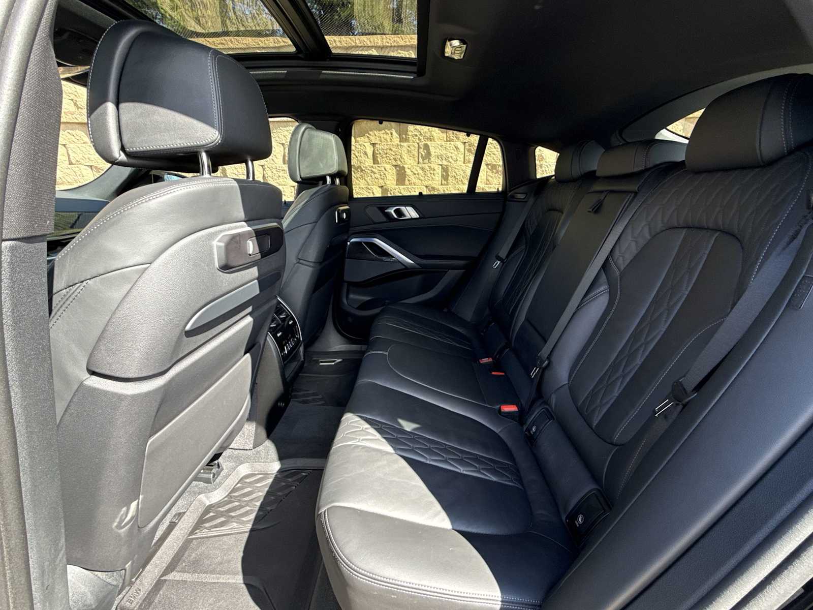 Thumbnail: 2025 BMW X6 - 21