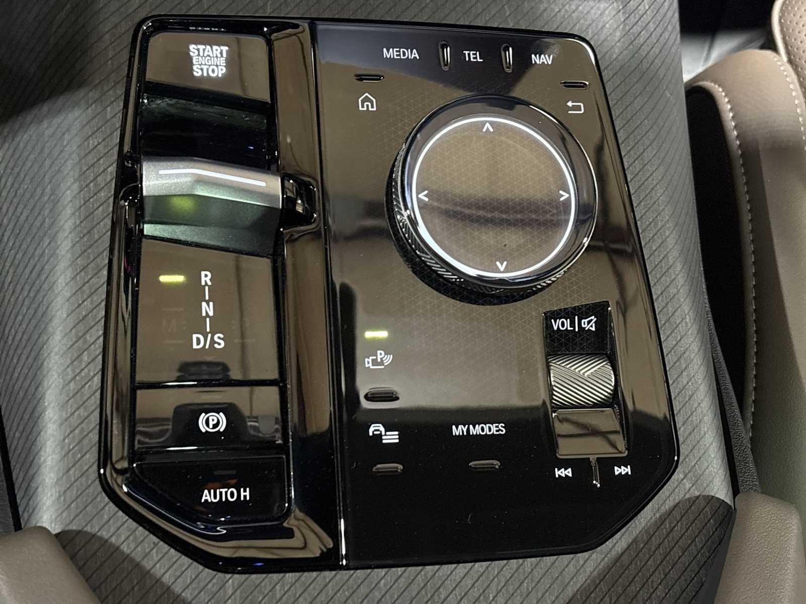 Thumbnail: 2025 BMW X3 - 38