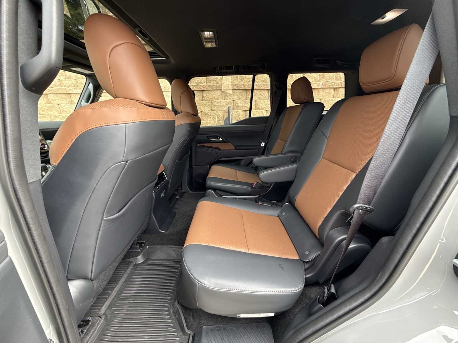 Thumbnail: 2025 Lexus GX - 21