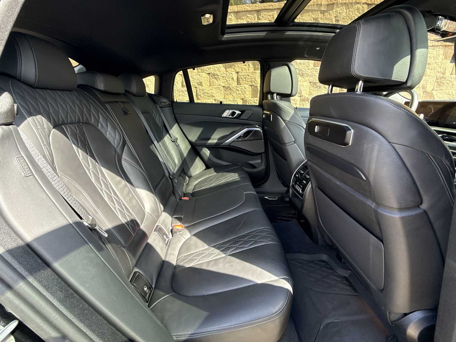 Thumbnail: 2025 BMW X6 - 22