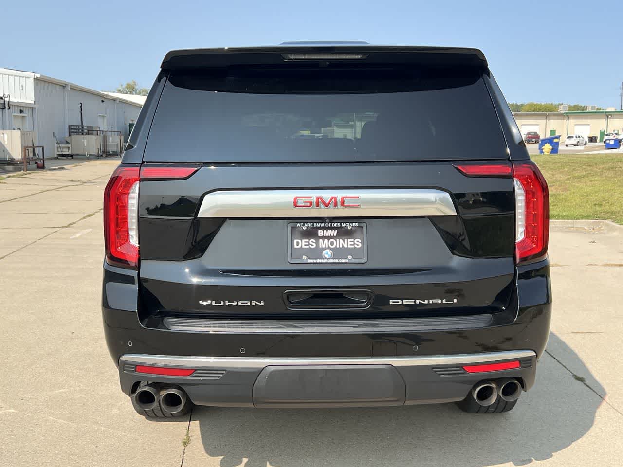 2022 GMC Yukon XL Denali 5