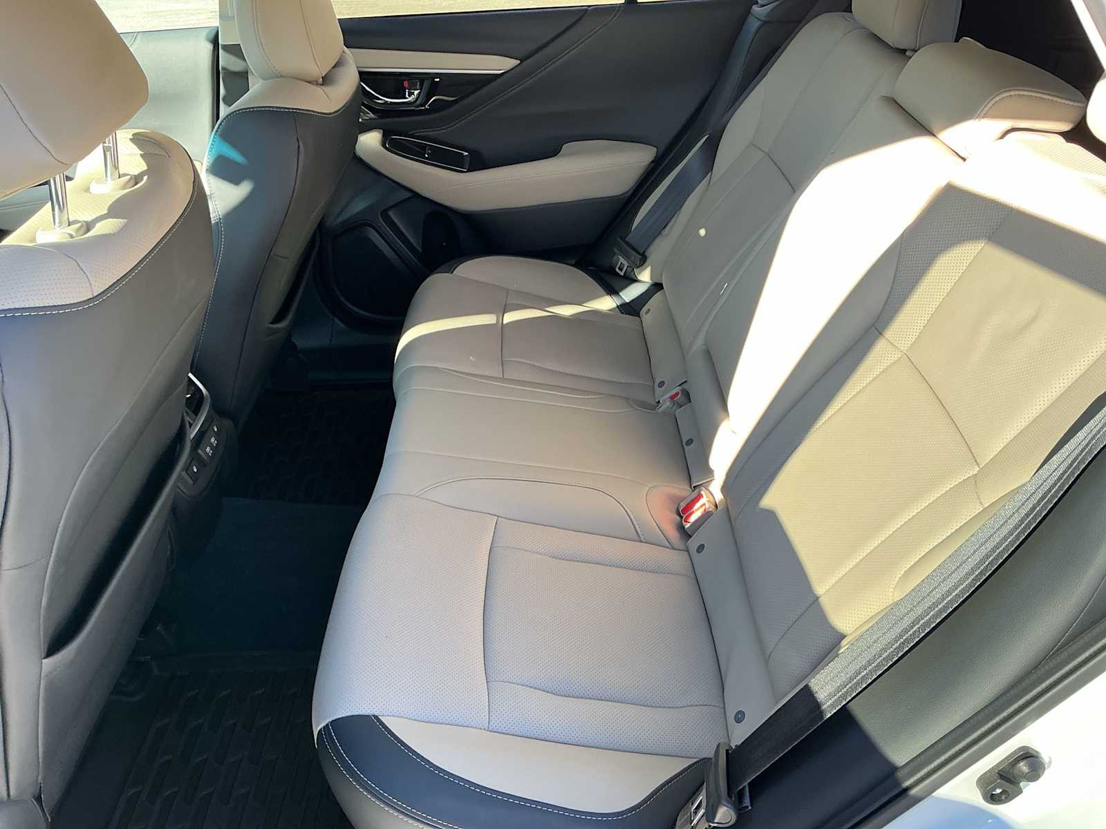 Thumbnail: 2022 Subaru Outback - 12