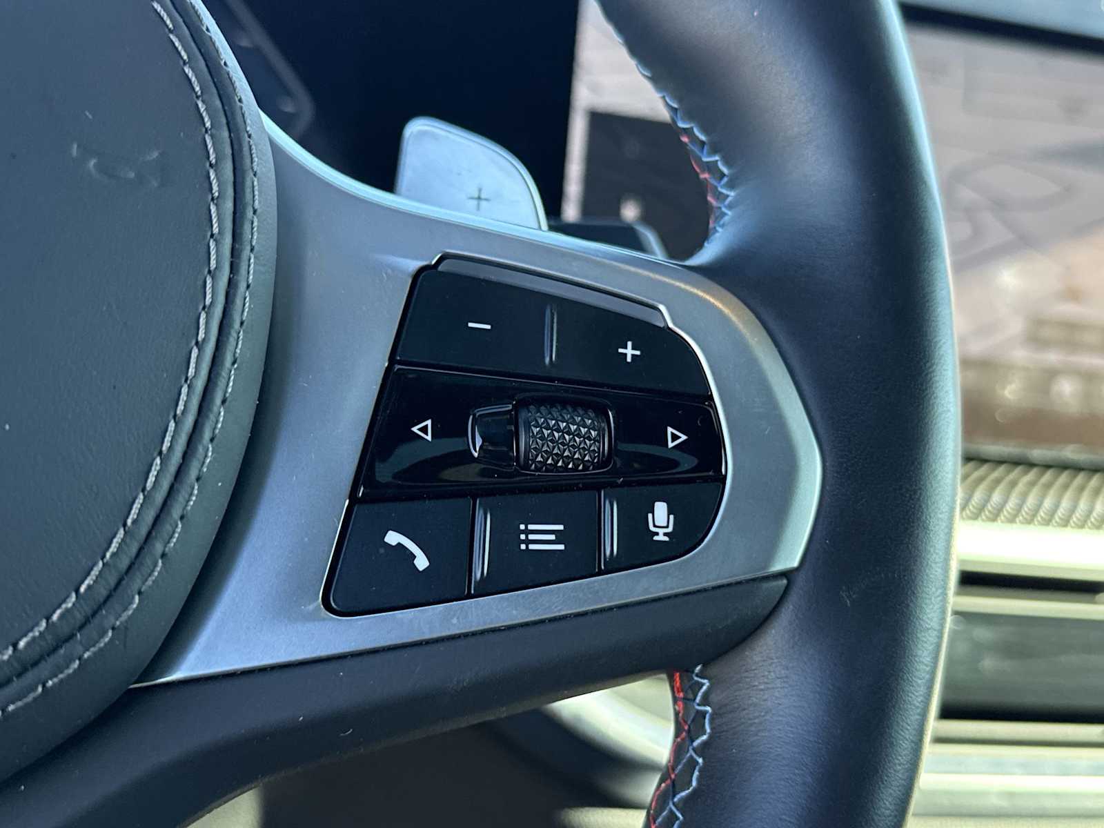 Thumbnail: 2025 BMW X5 - 31