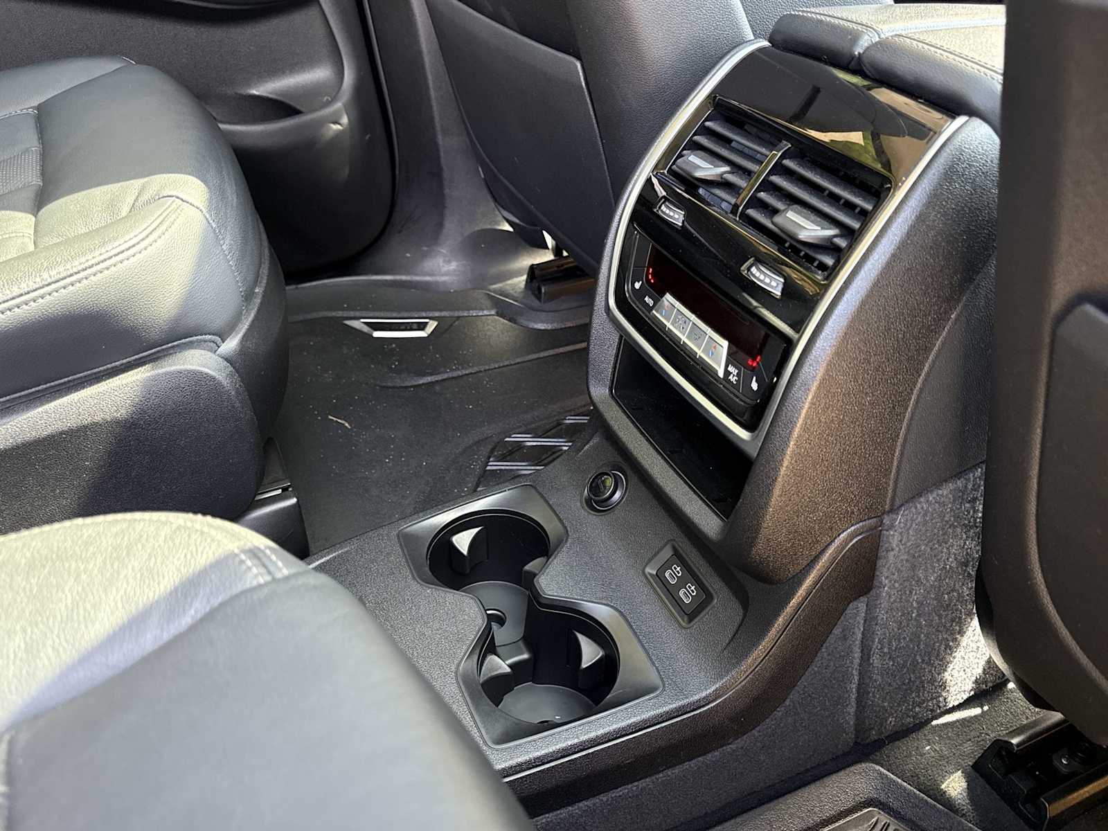 Thumbnail: 2019 BMW X7 - 42