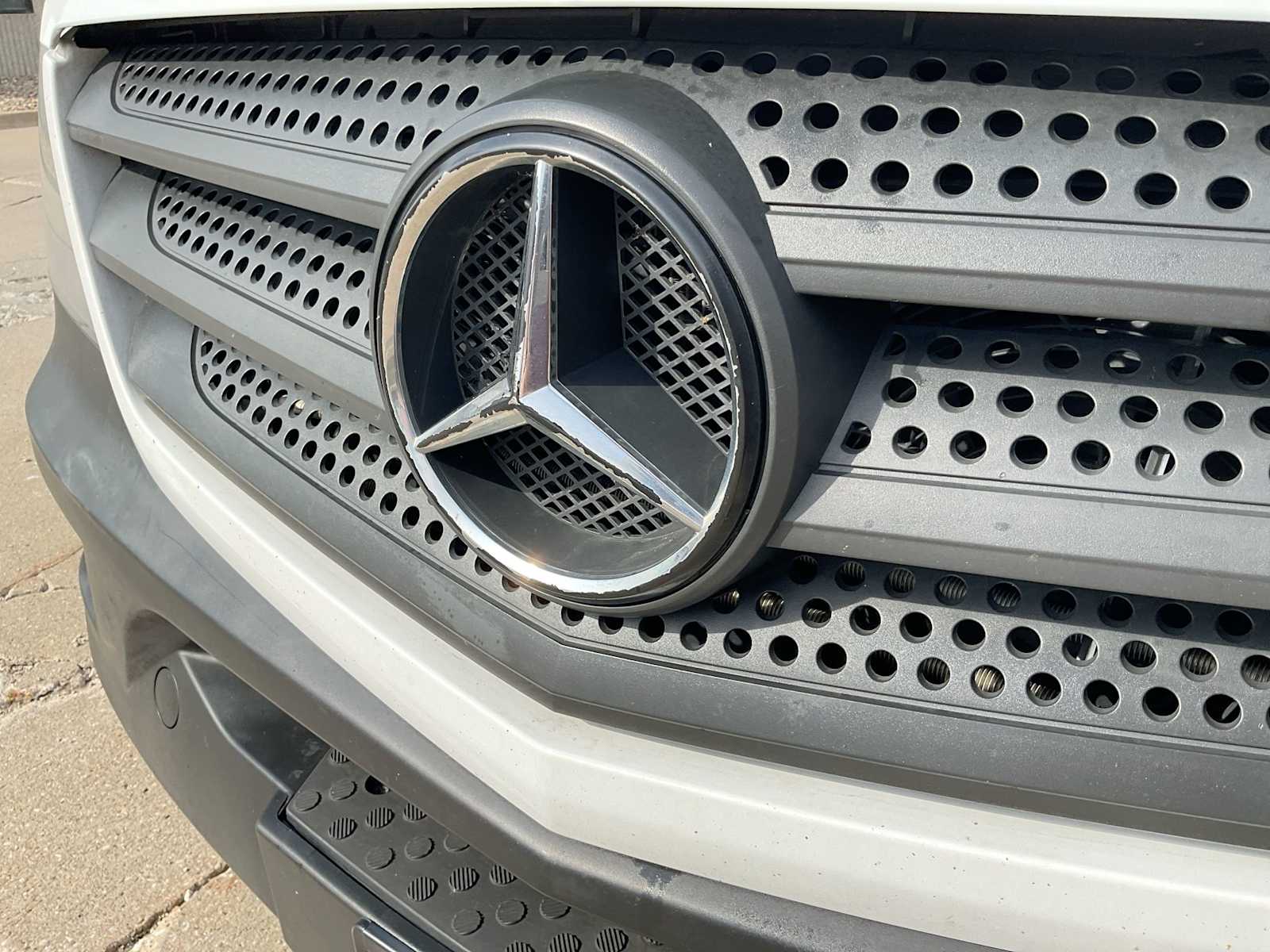 Thumbnail: 2016 Mercedes-Benz Sprinter - 12