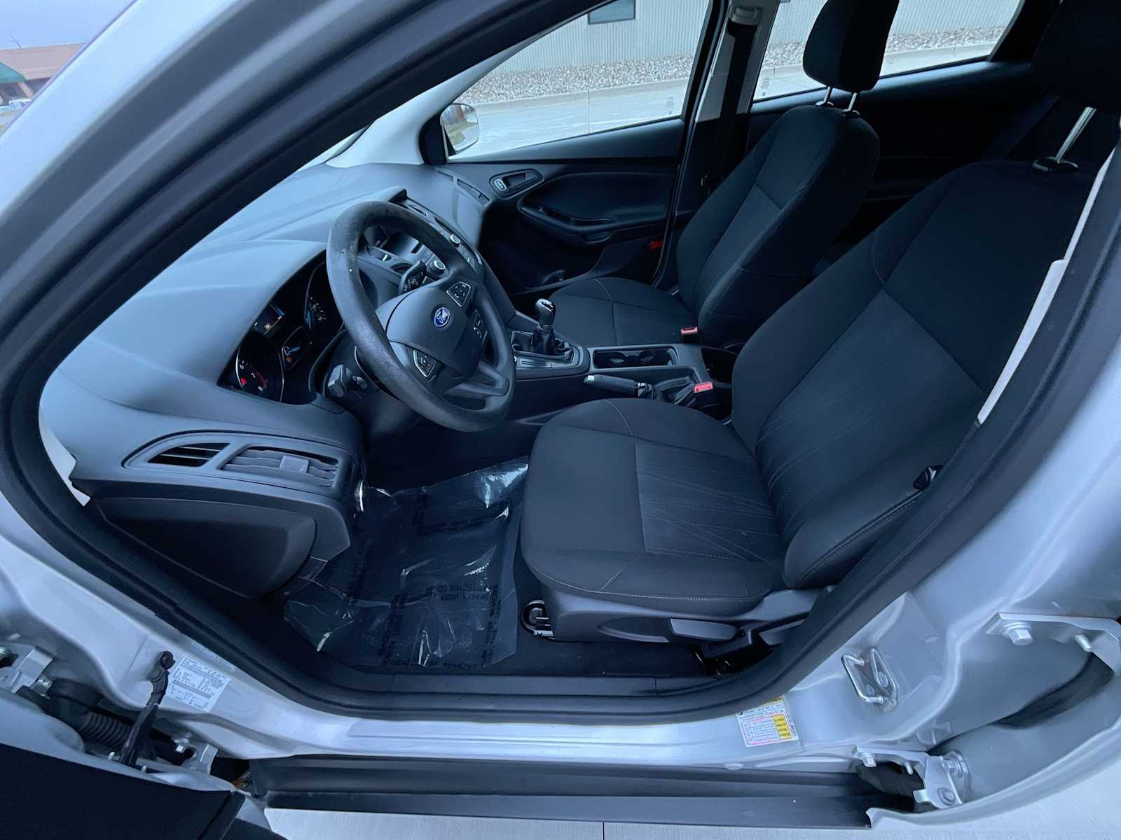 Thumbnail: 2016 Ford Focus - 10