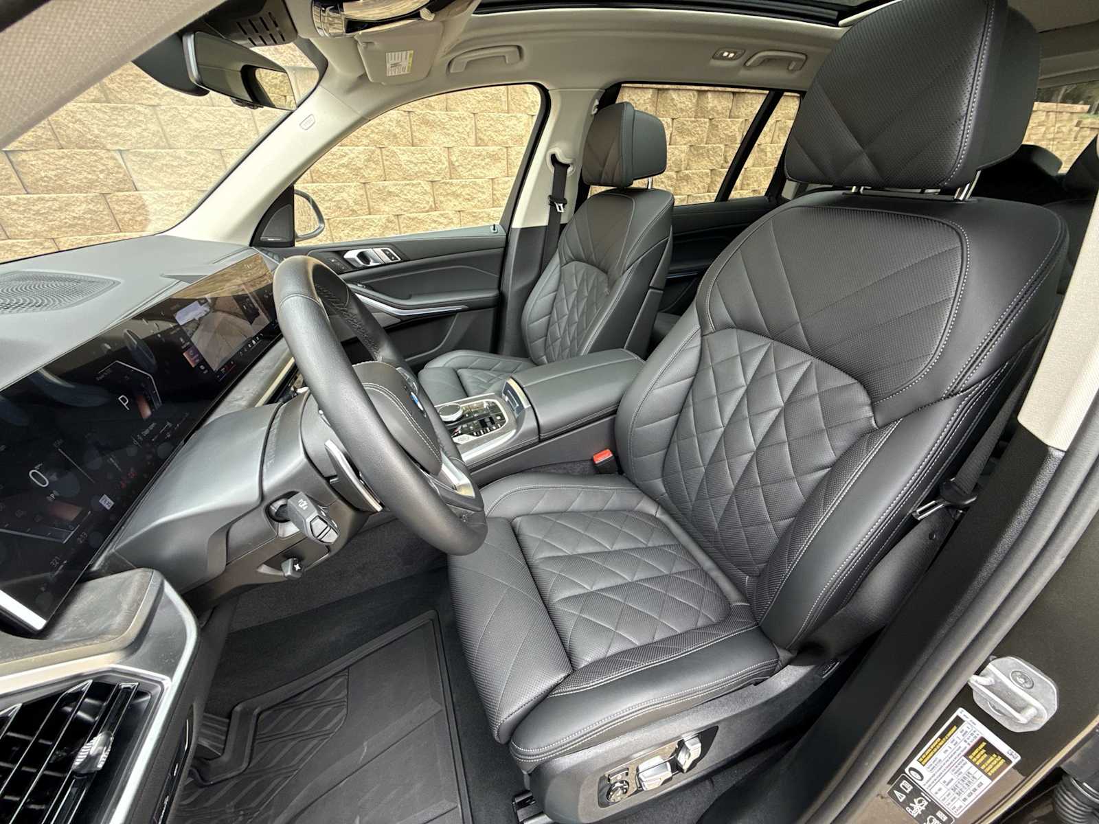 Thumbnail: 2025 BMW X7 - 17