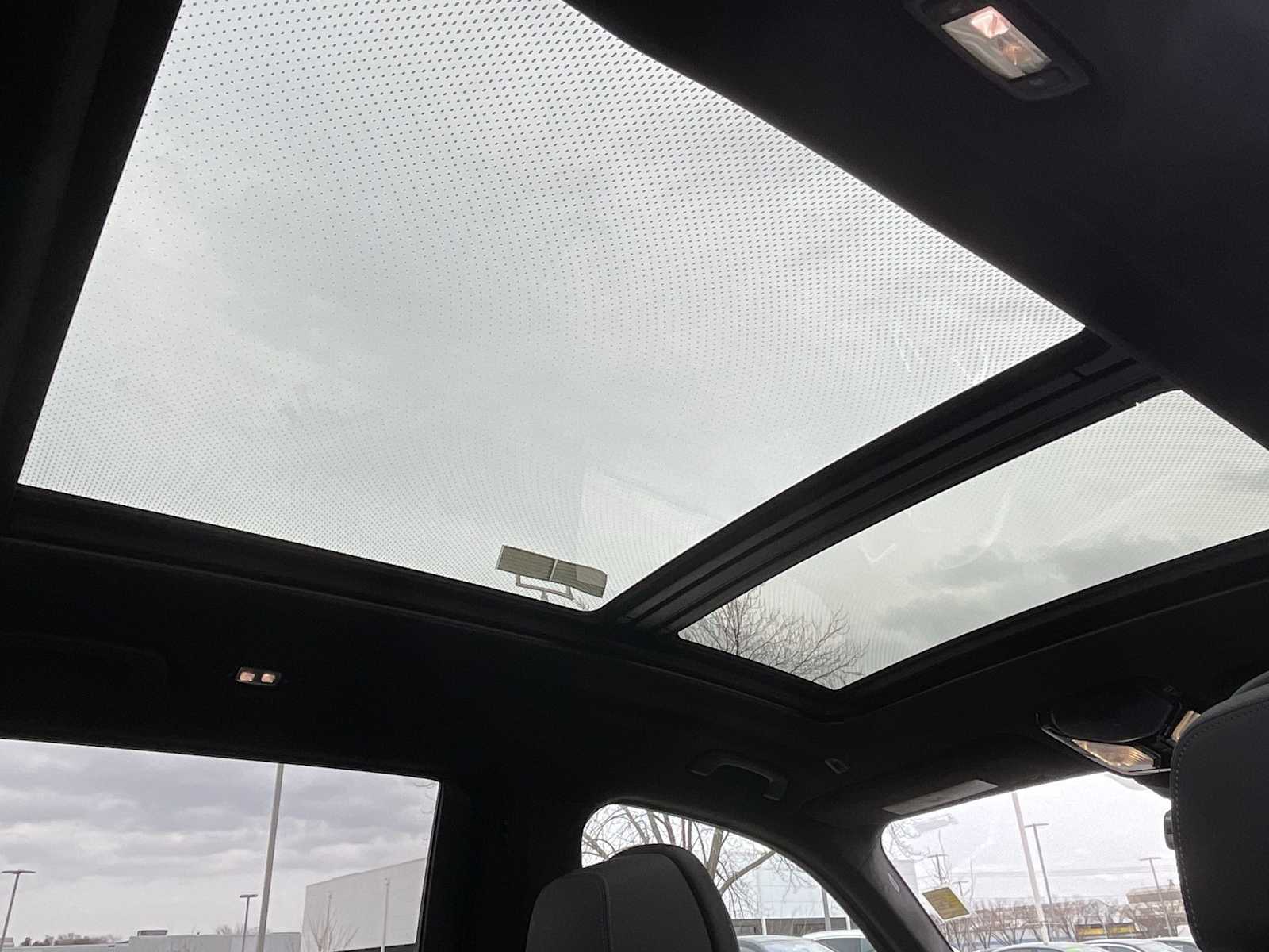 Thumbnail: 2024 BMW X7 - 22