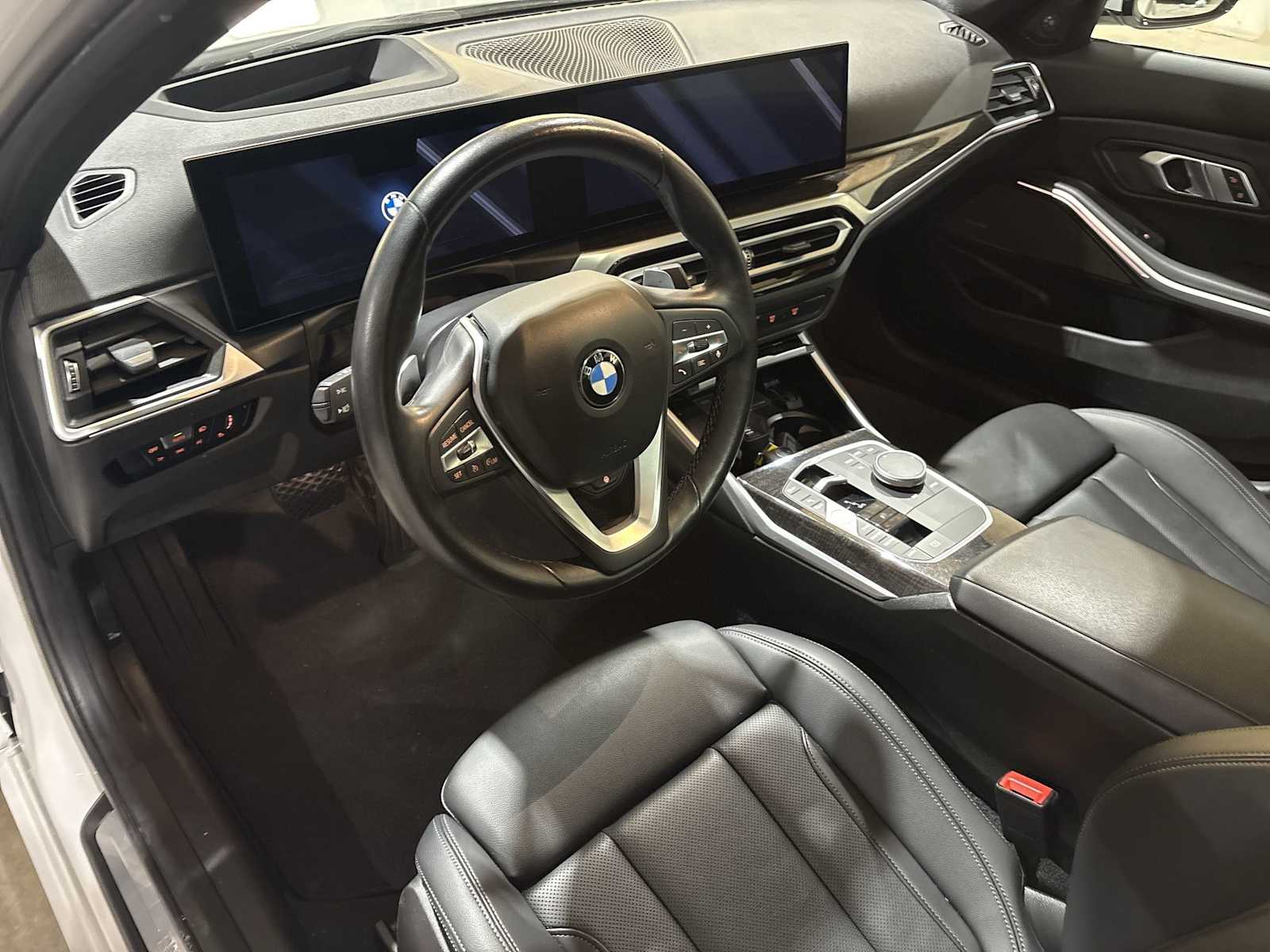 Thumbnail: 2023 BMW 3 Series - 10