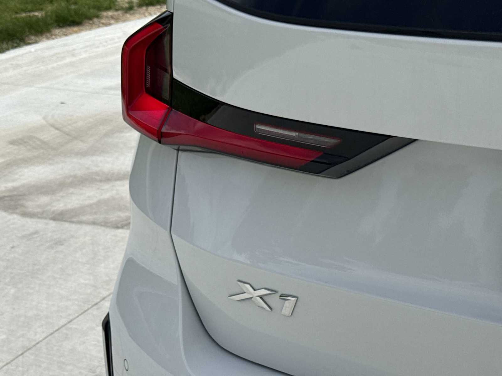 Thumbnail: 2025 BMW X1 - 12
