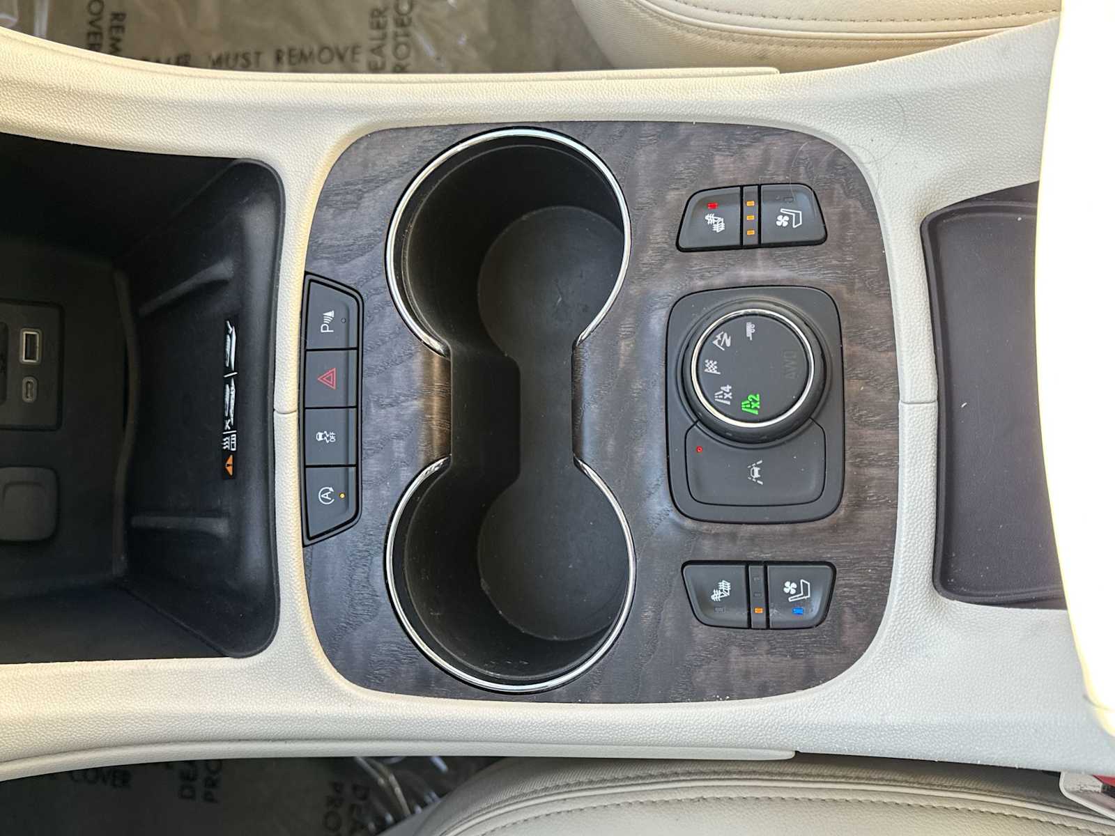 Thumbnail: 2021 GMC Acadia - 29