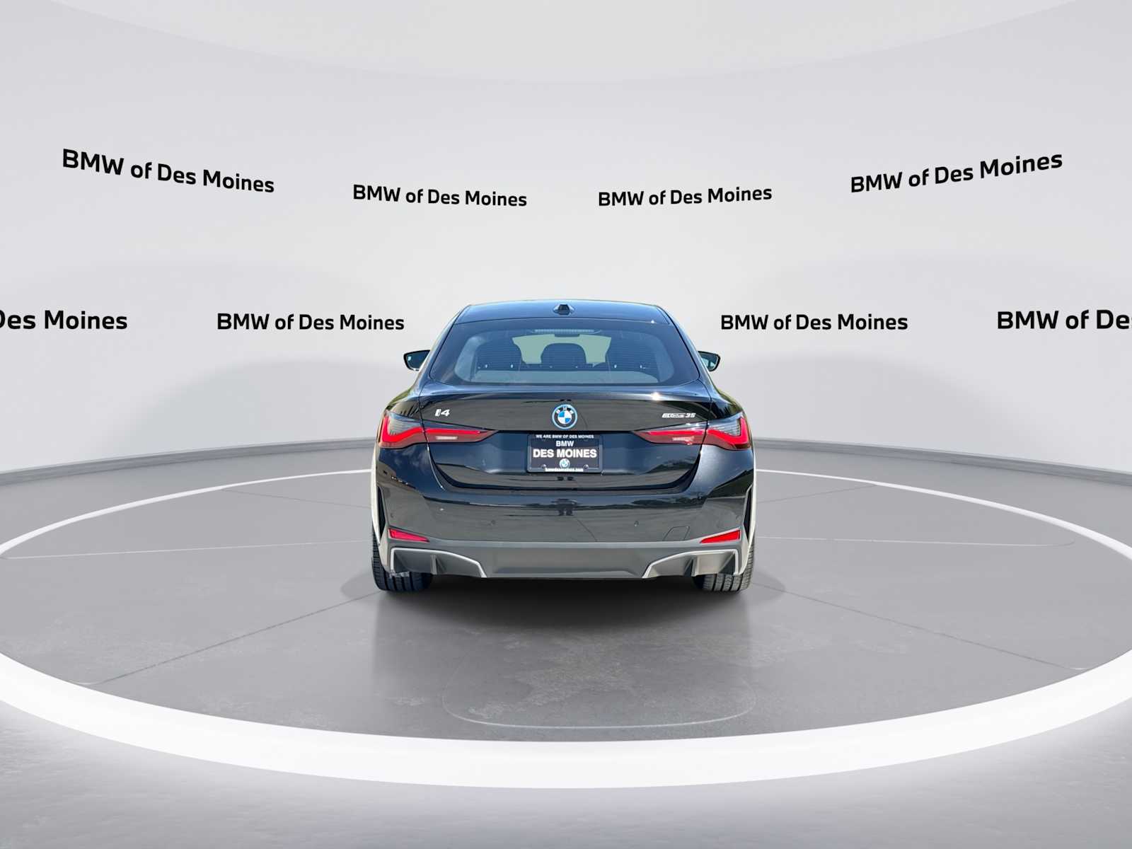 Thumbnail: 2023 BMW i4 - 7