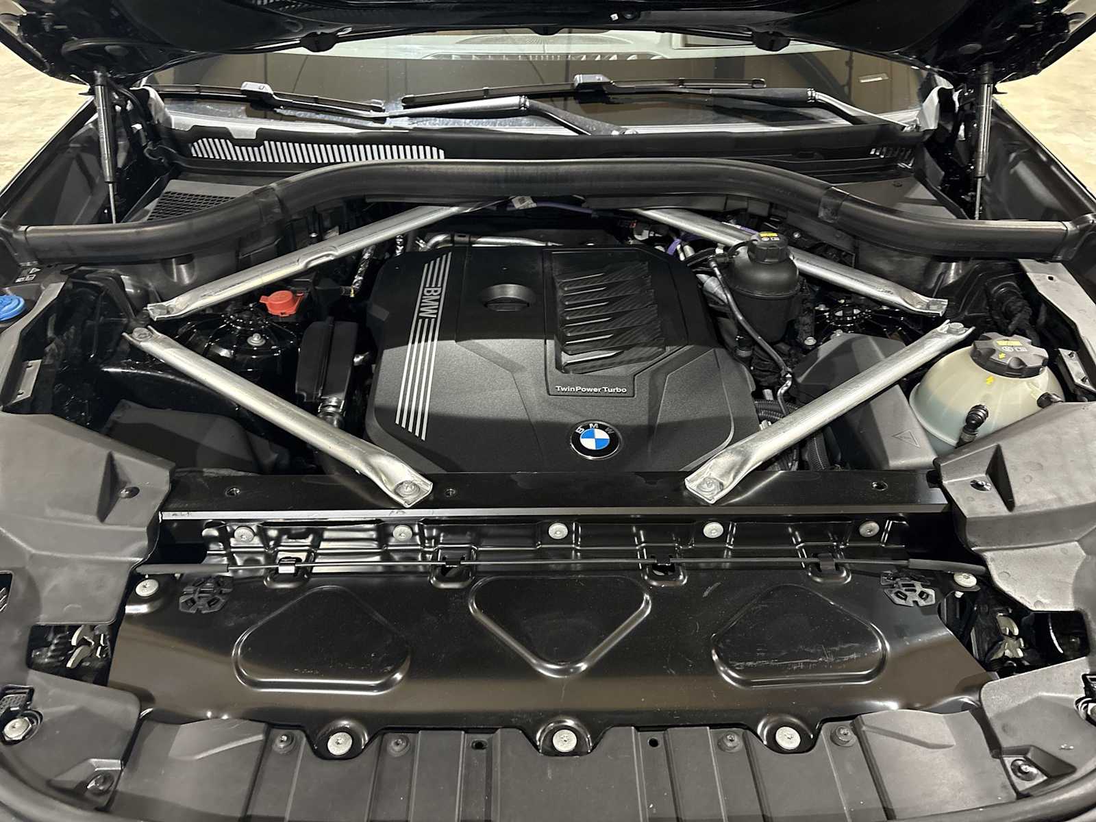 Thumbnail: 2022 BMW X5 - 14