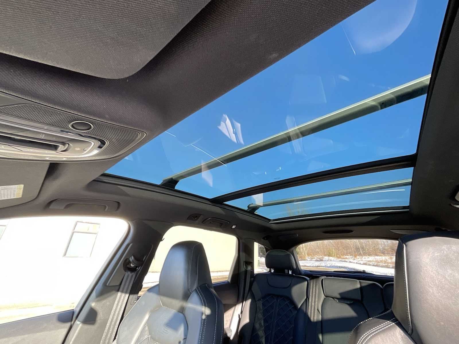 Thumbnail: 2021 Audi SQ7 - 21