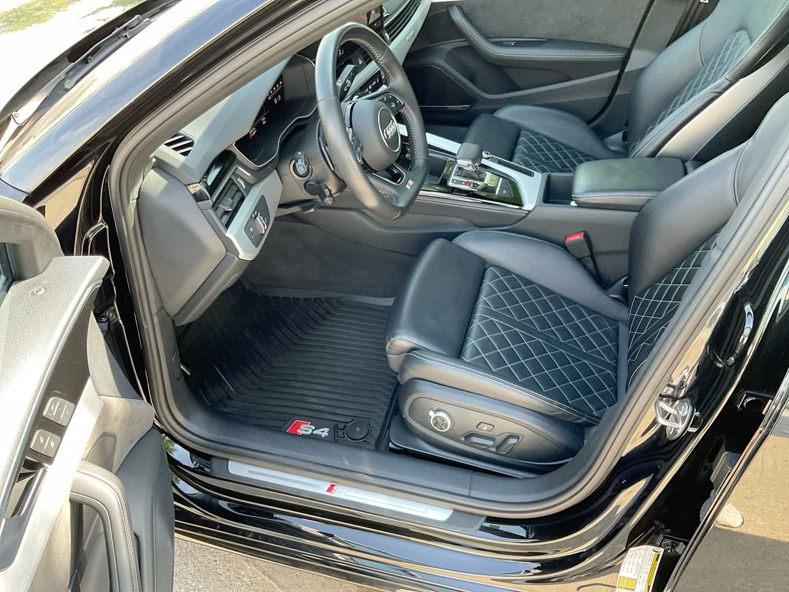 Thumbnail: 2020 Audi S4 - 10