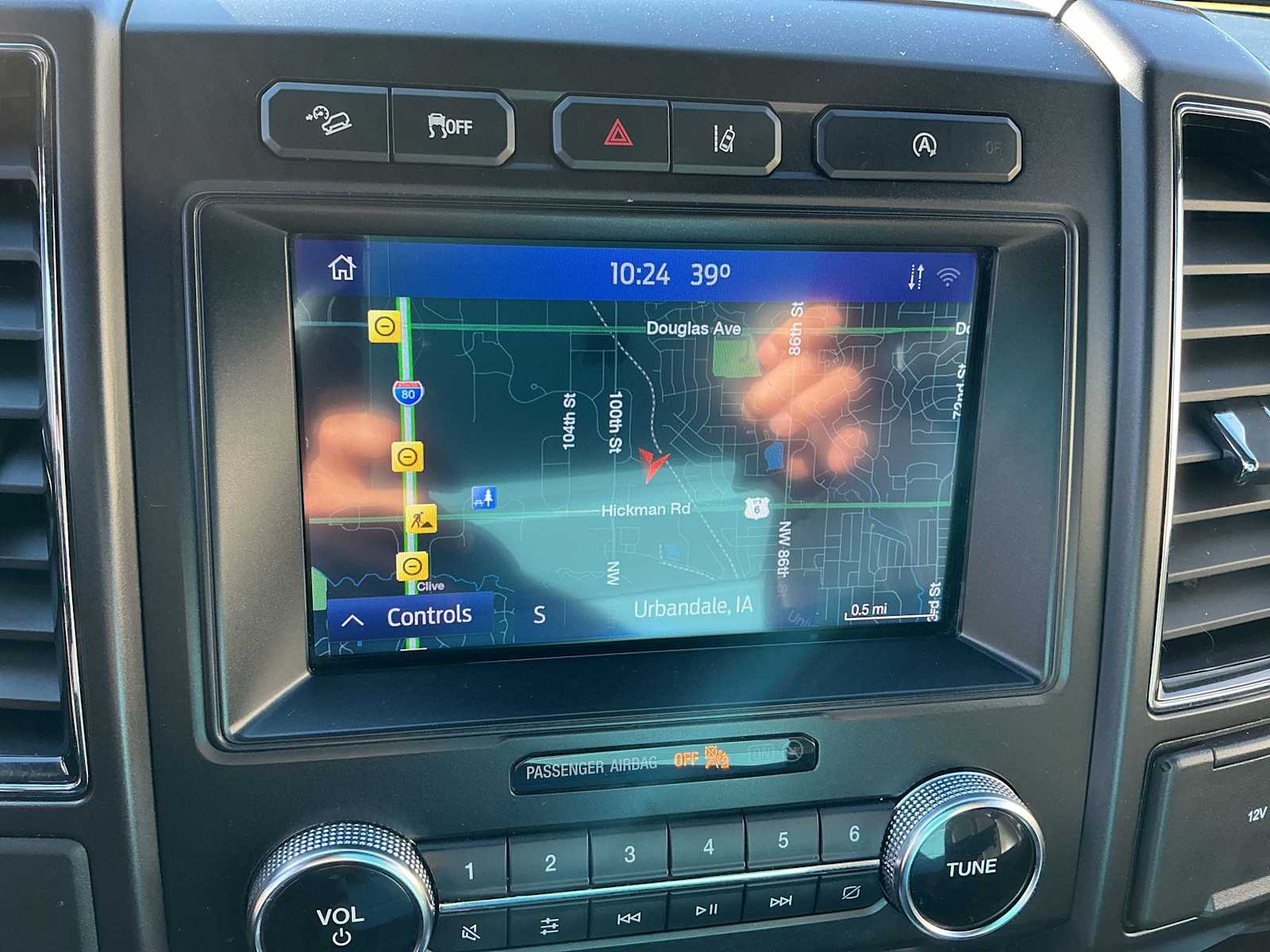 Thumbnail: 2021 Ford Expedition - 24