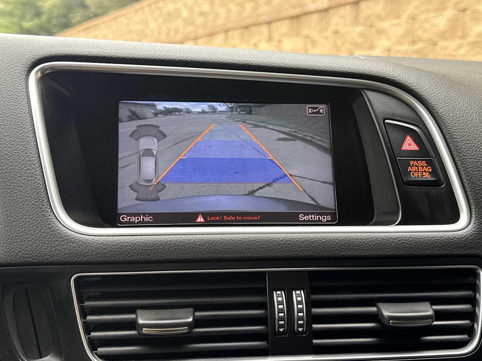 Thumbnail: 2016 Audi Q5 - 32