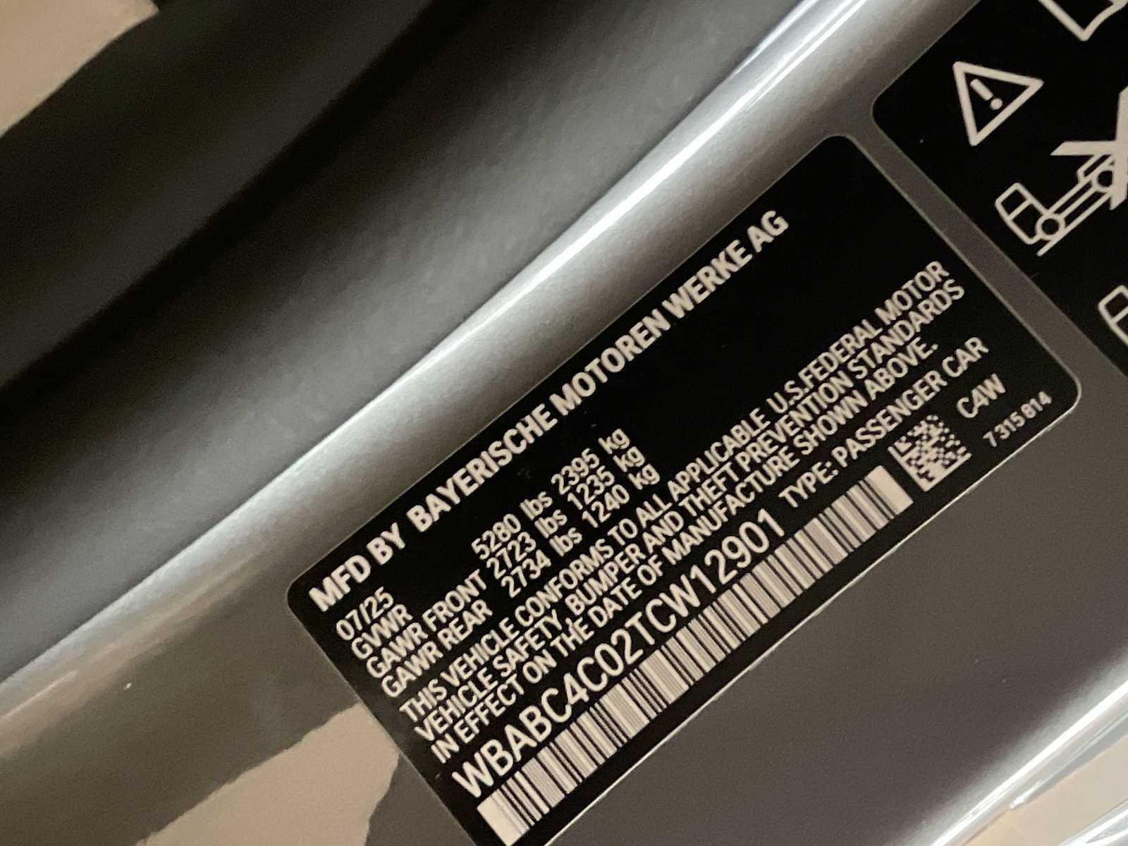 Thumbnail: 2026 BMW 8 Series - 36