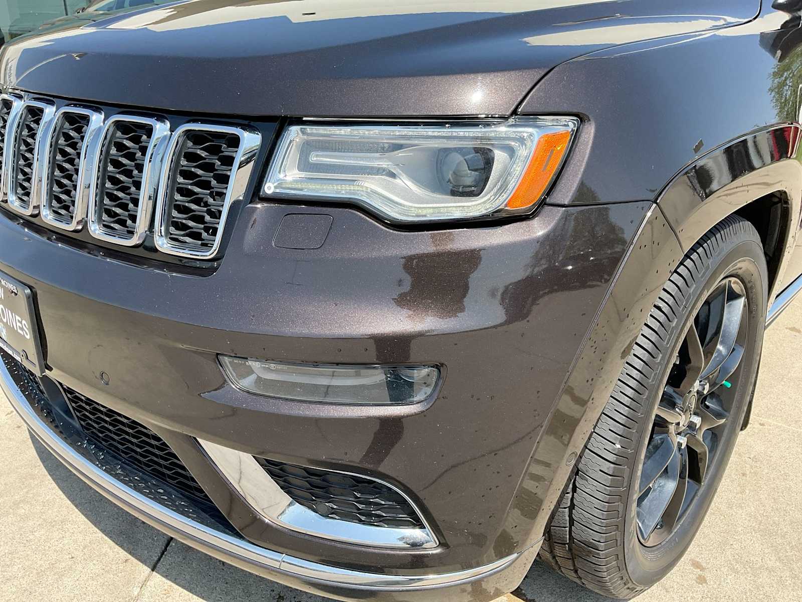Thumbnail: 2017 Jeep Grand Cherokee - 11
