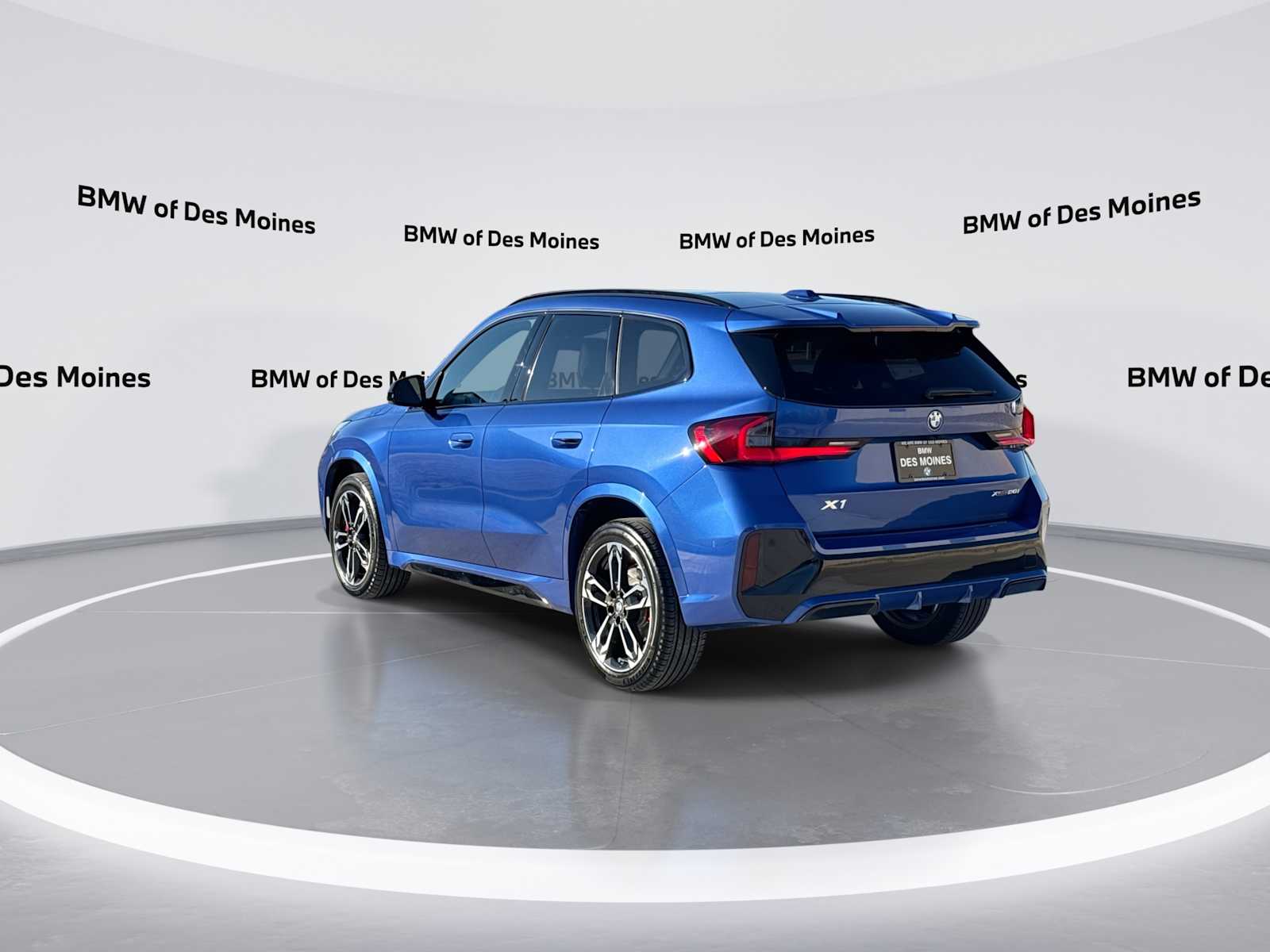 Thumbnail: 2026 BMW X1 - 6