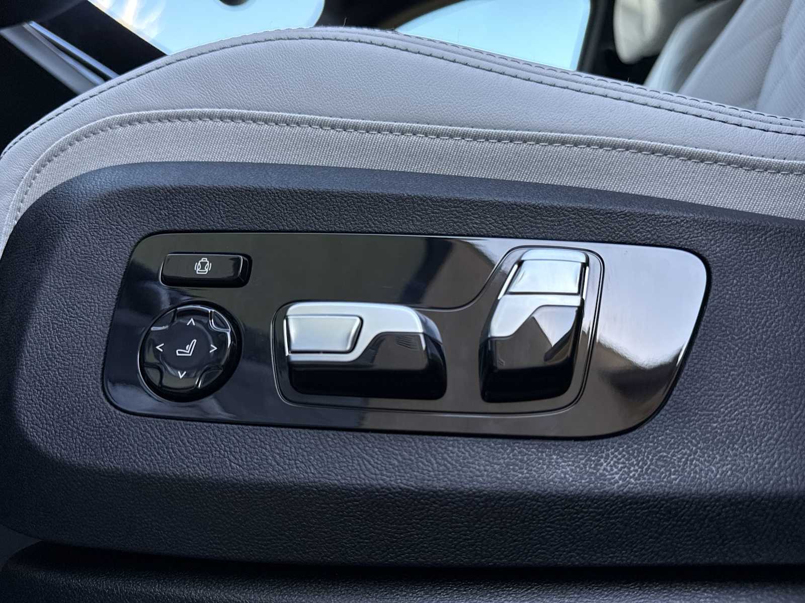 Thumbnail: 2026 BMW X5 - 18