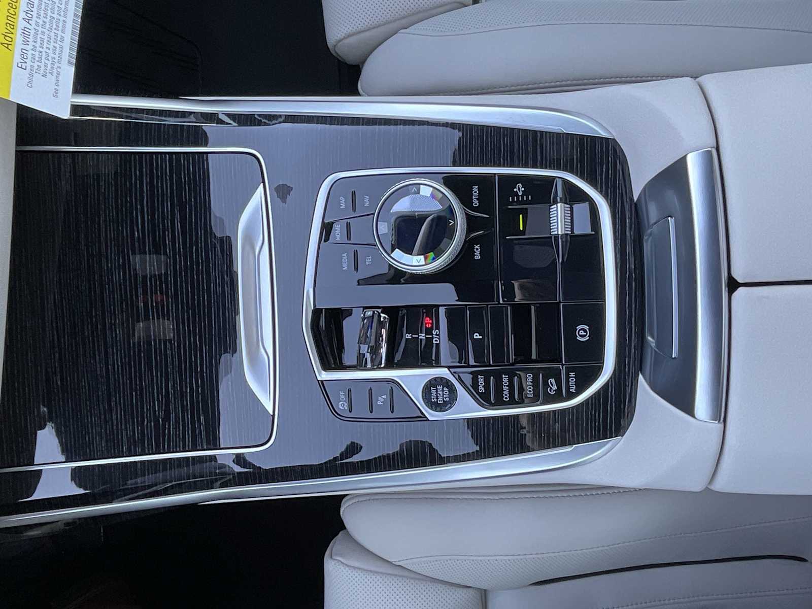 Thumbnail: 2026 BMW X7 - 29