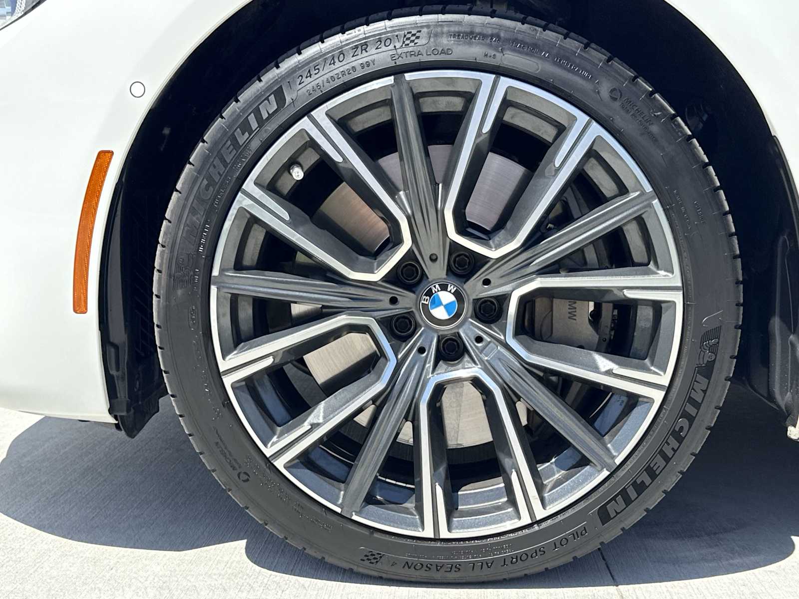 Thumbnail: 2020 BMW 7 Series - 14