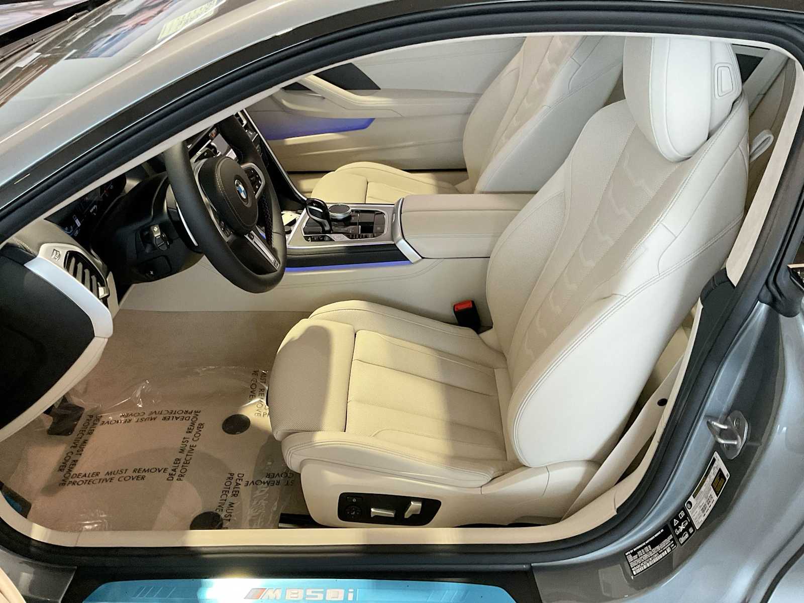 Thumbnail: 2026 BMW 8 Series - 10