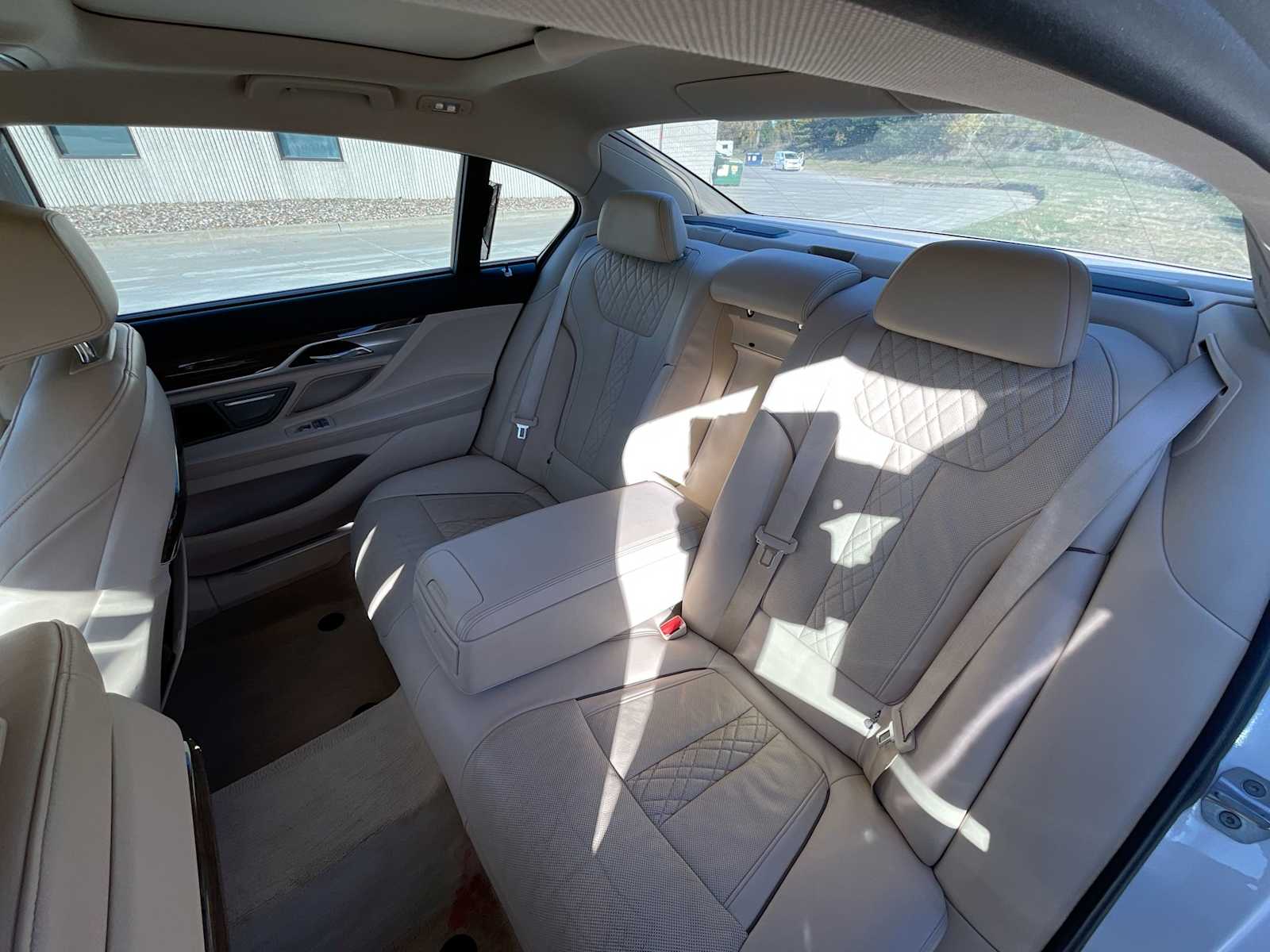 Thumbnail: 2018 BMW 7 Series - 13