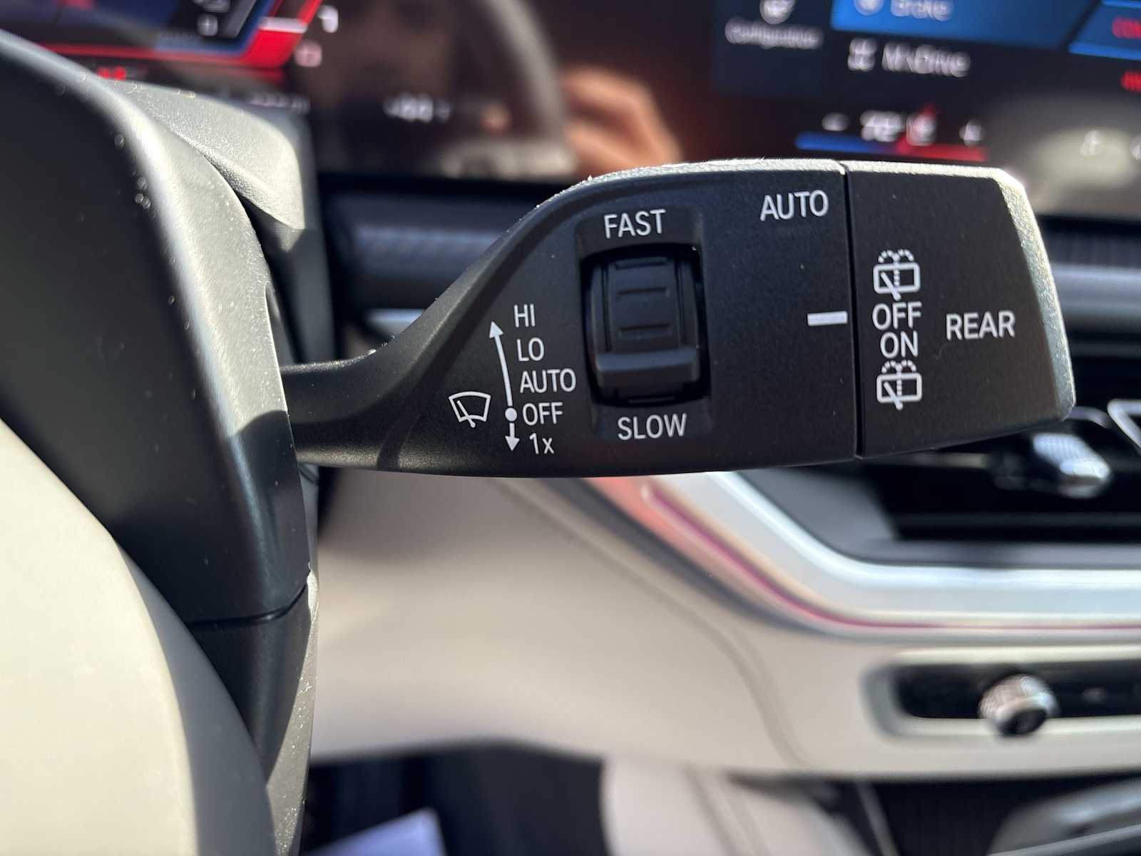 Thumbnail: 2026 BMW XM - 33