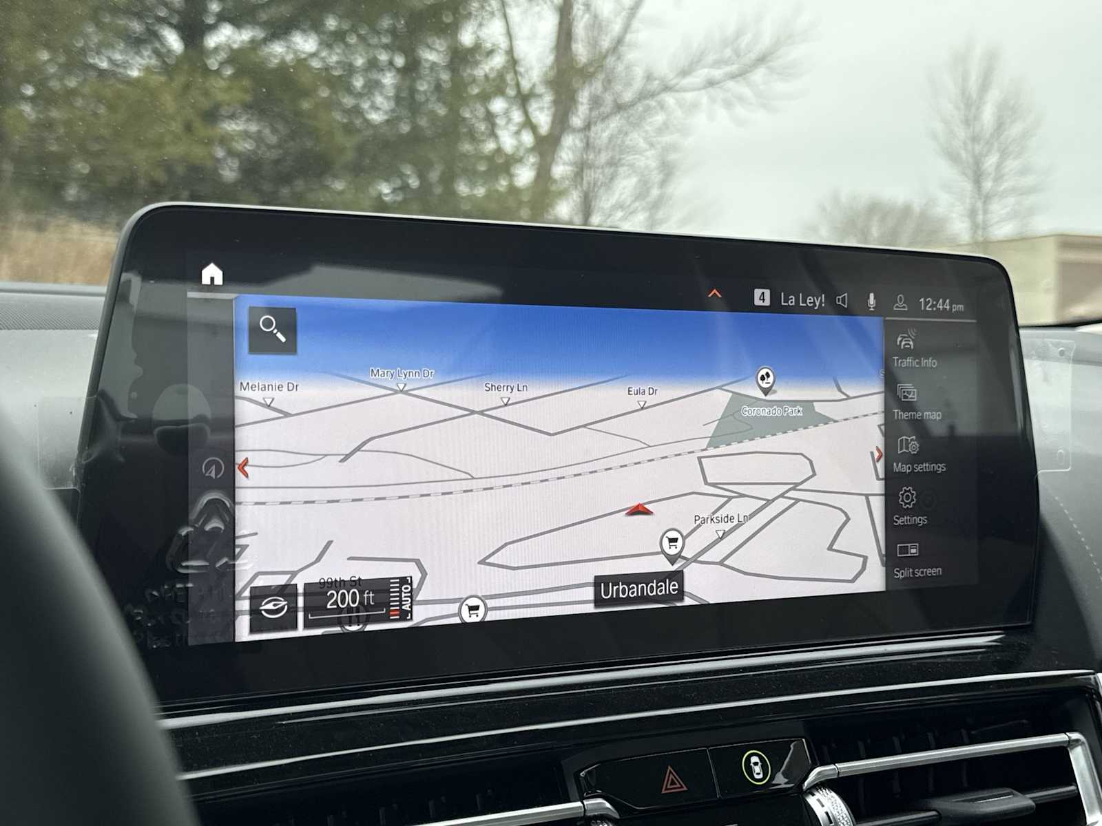 2026 BMW 8 Series M850i - Photo 27