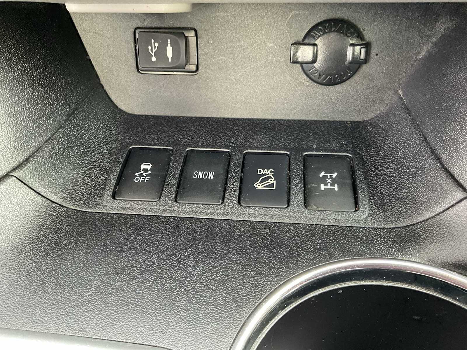 Thumbnail: 2014 Toyota Highlander - 34