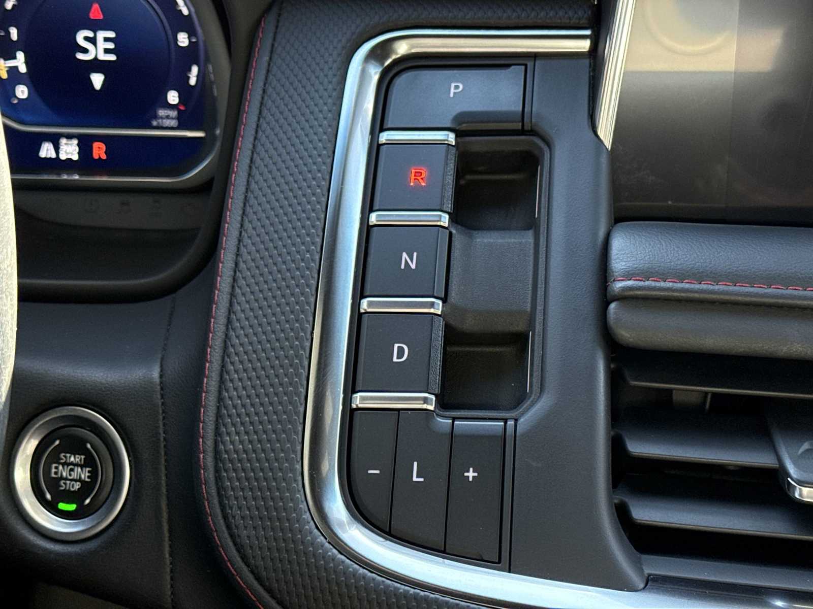 Thumbnail: 2022 Chevrolet Tahoe - 31