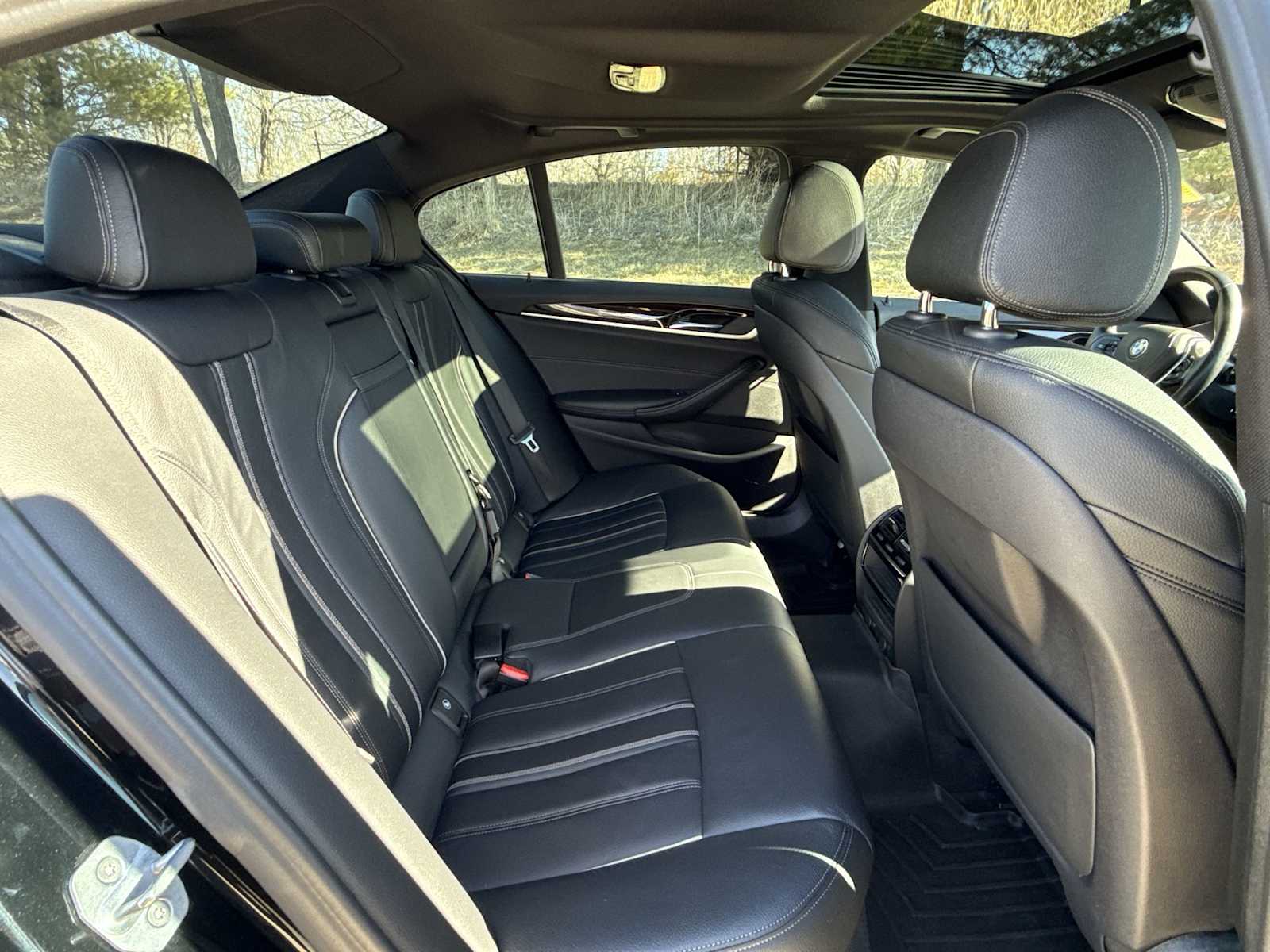 Thumbnail: 2019 BMW 5 Series - 22