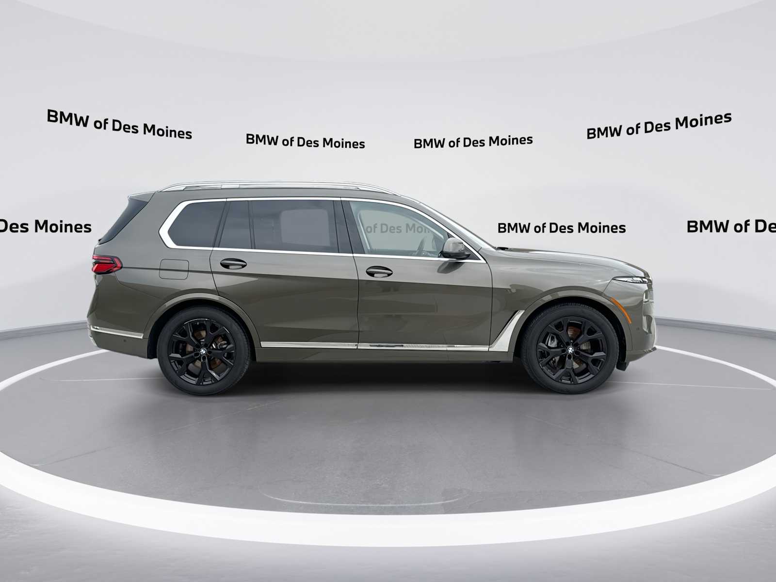 Thumbnail: 2025 BMW X7 - 9