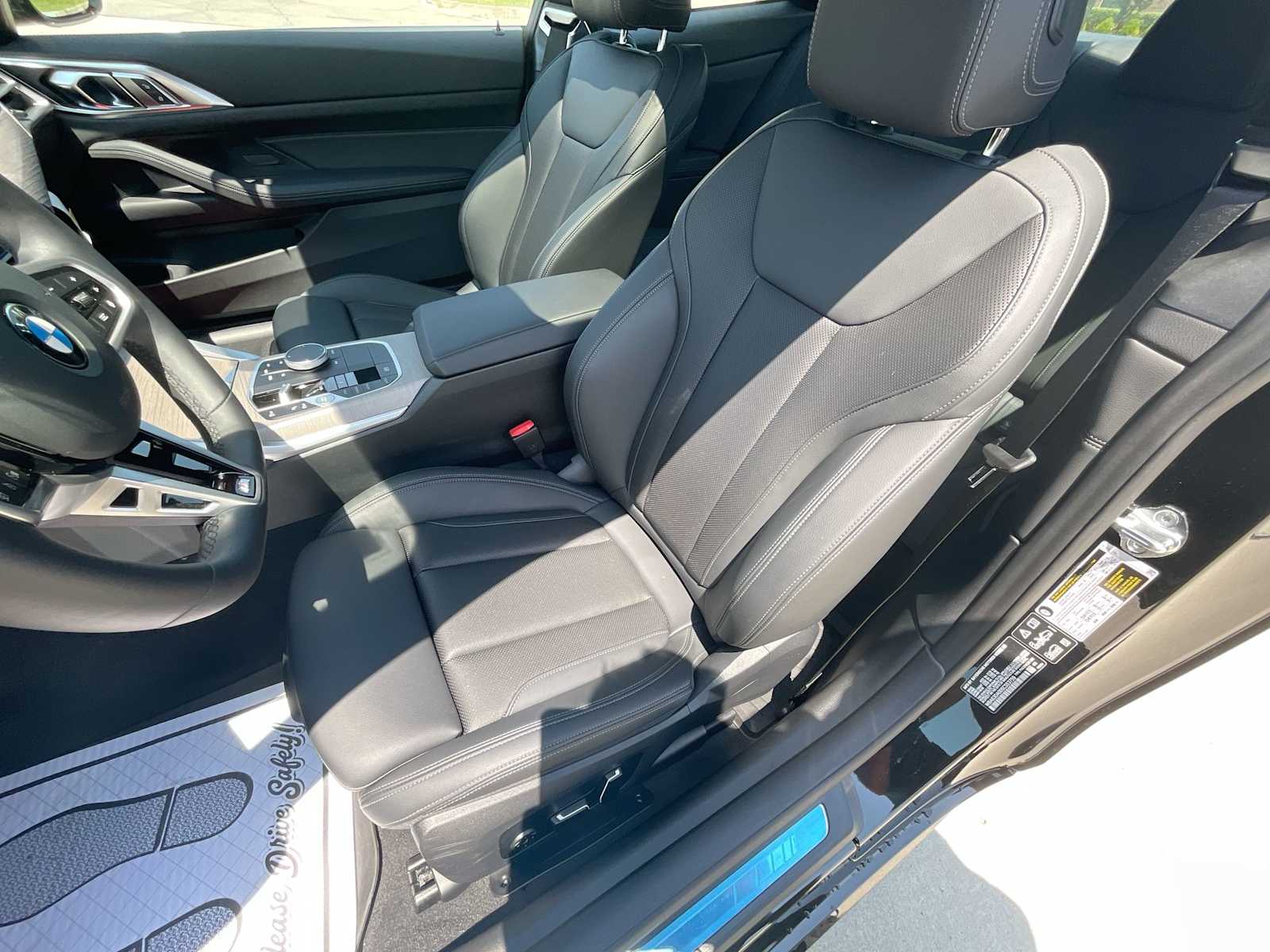 Thumbnail: 2025 BMW 4 Series - 16