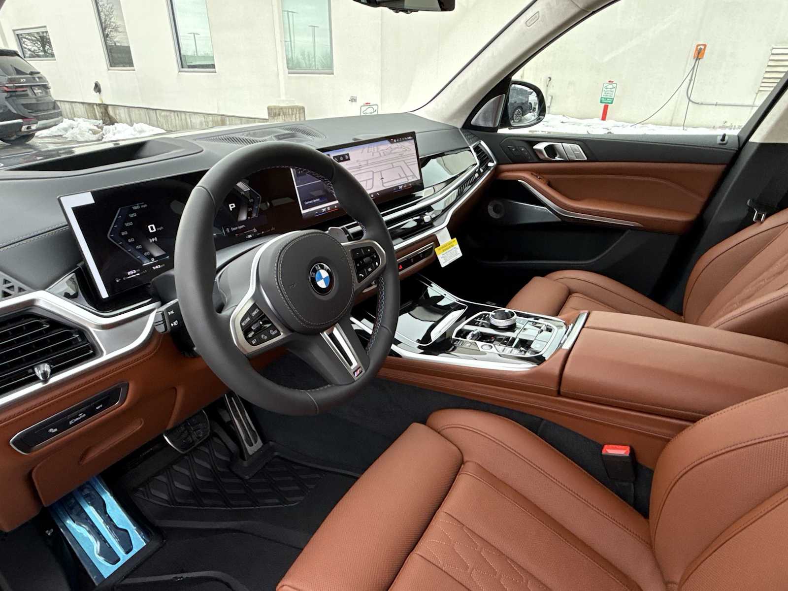 Thumbnail: 2026 BMW X7 - 10