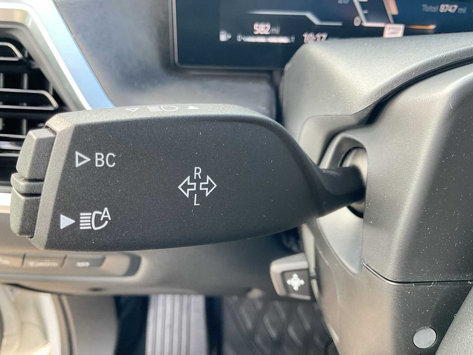 Thumbnail: 2025 BMW X5 - 28